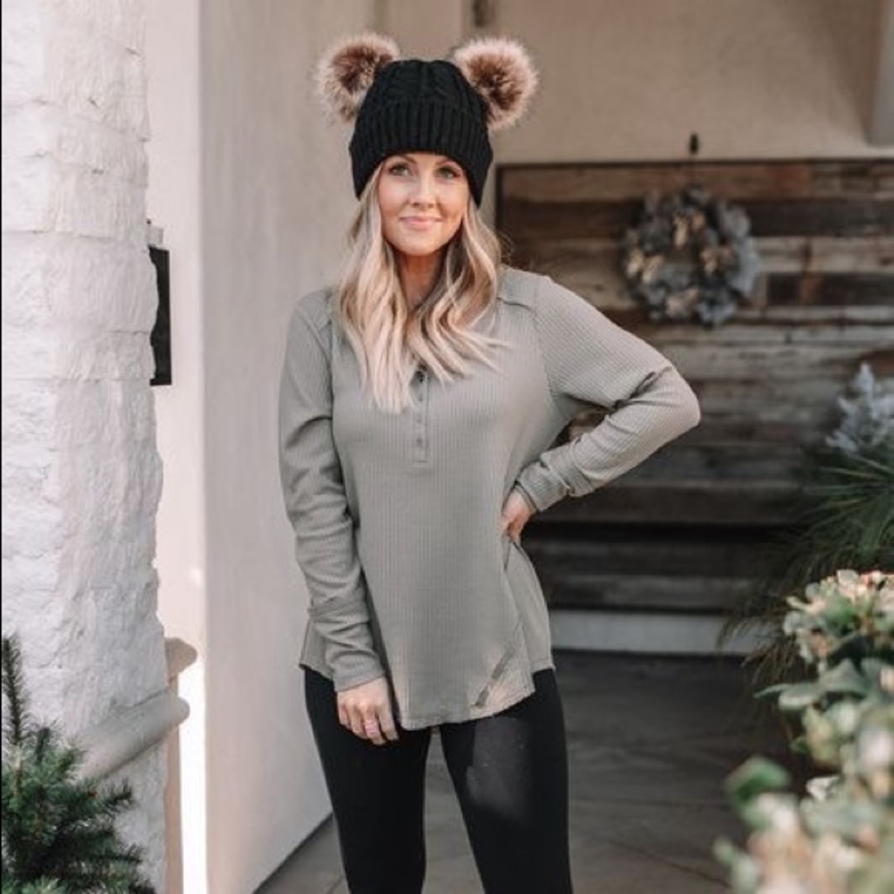 Hunter Henley Tunic - Amaryllis x Almost Ready Blog